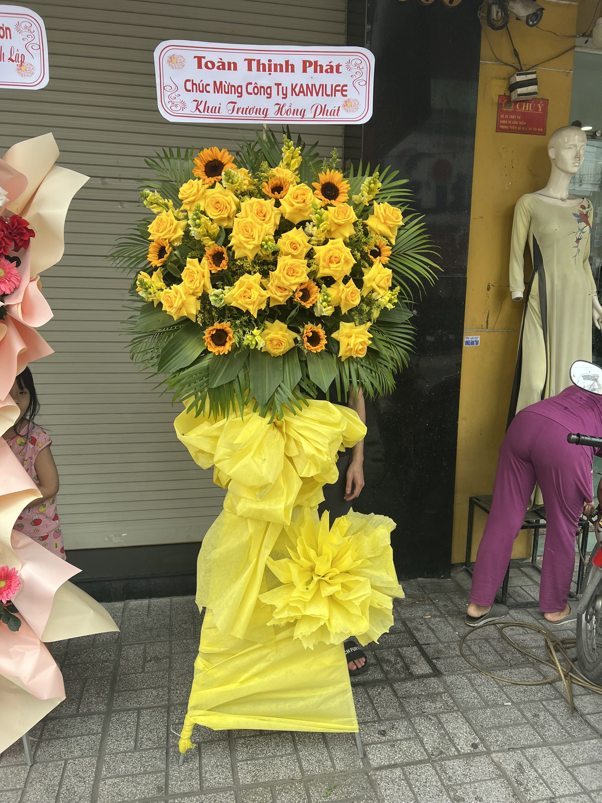 Hoa khai trương 230